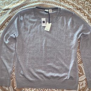 GAP crewneck